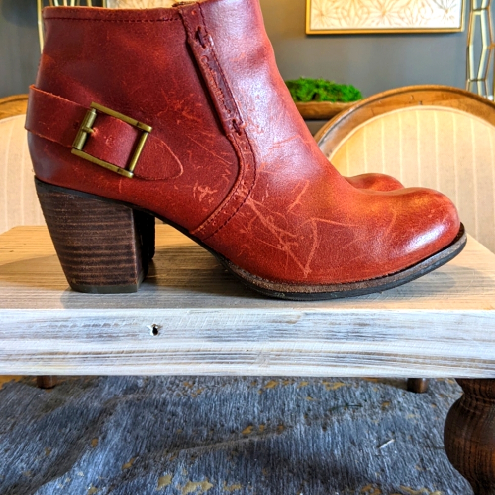 Caterpillar Boots, sz 7.5, Red